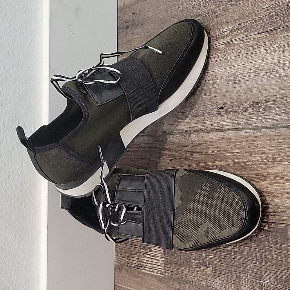 Steve Madden Tenni Shoes